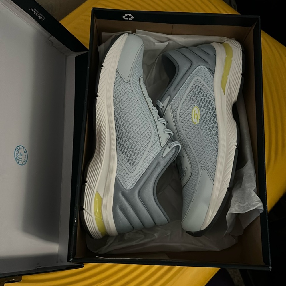 Walking shoes Dr Scholl's - cute comfortable support